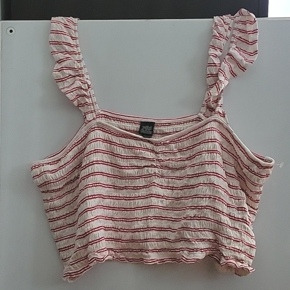 Ruffle top - Picture 1 of 1